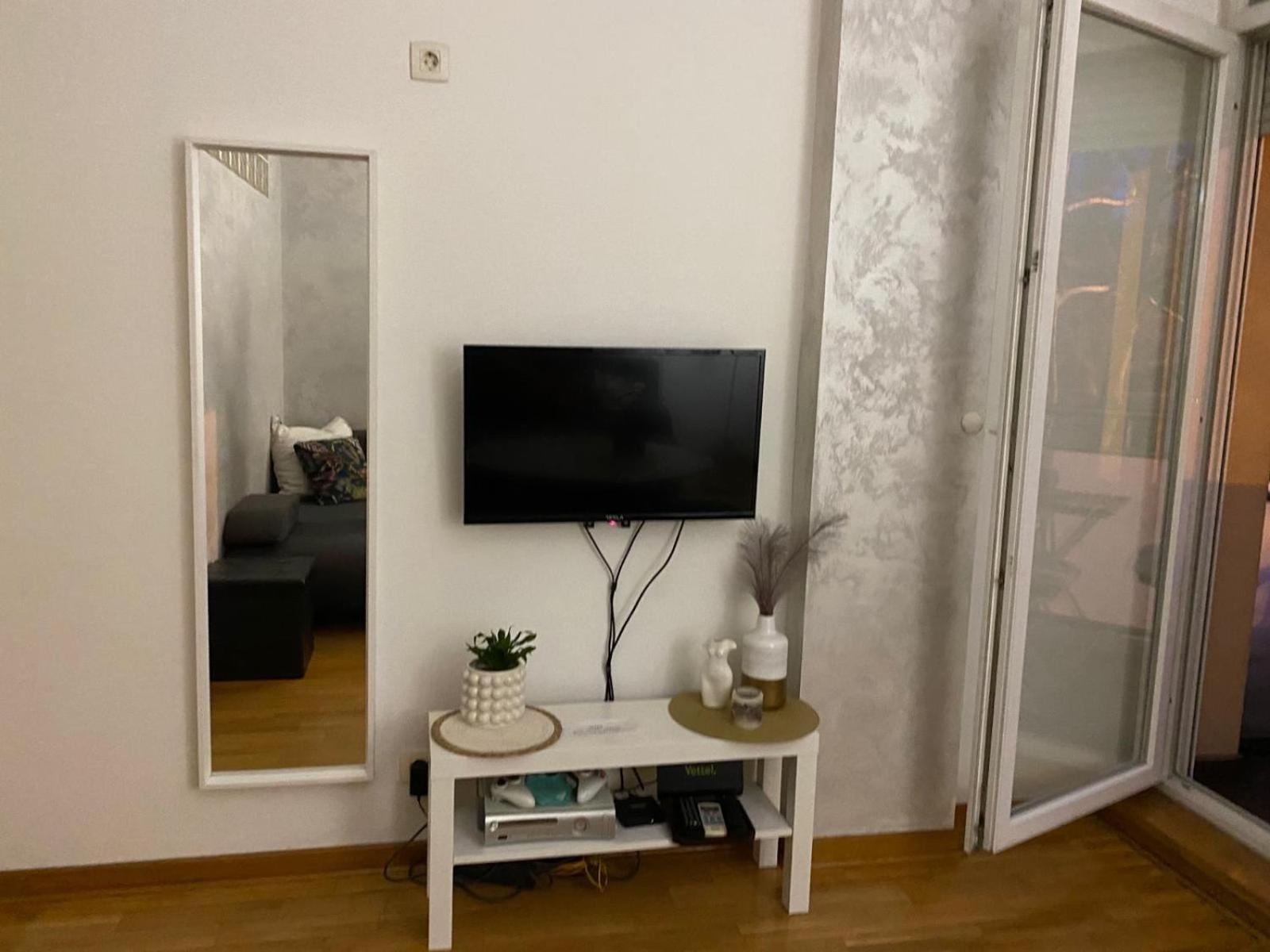 Apartman Bella Novi Beograd Bezanija Extérieur photo
